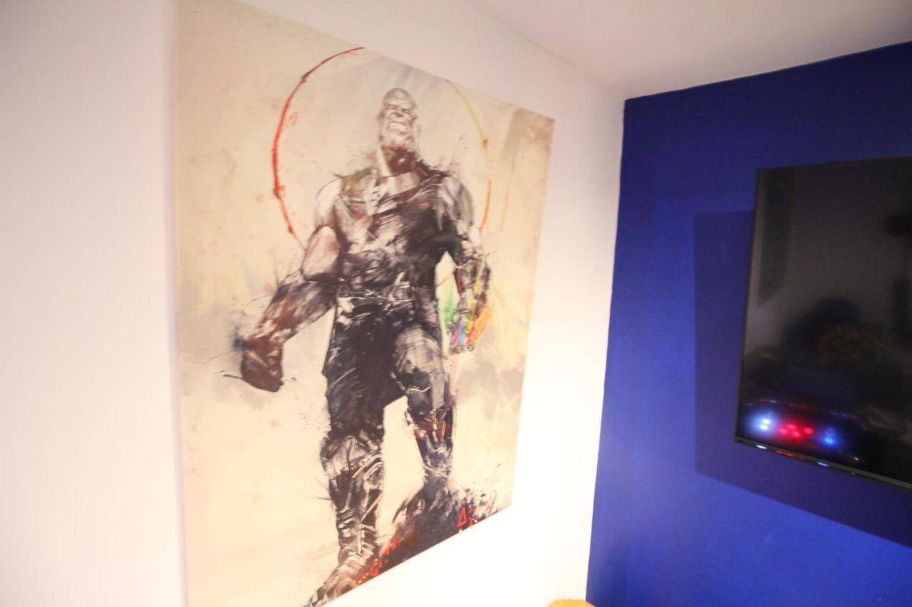 Media Manor - Fully Refurbished In 2022 - Large 6 Bedrooms, 3 Bathrooms Plus Media Games Room ブラックプール エクステリア 写真